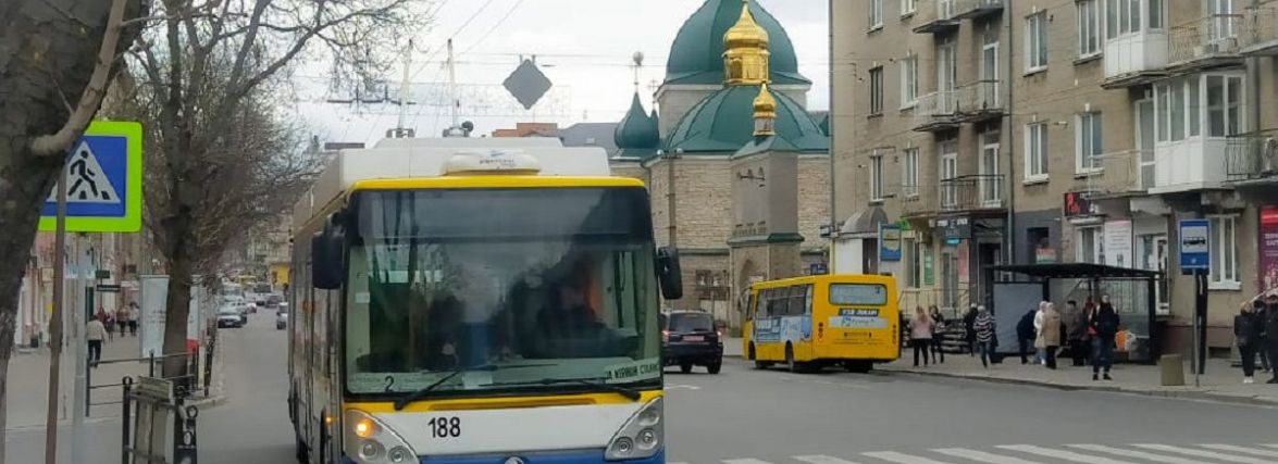 На маршруті №2 у Тернополі запрацював ще один низькопідлоговий тролейбус Skoda 24T
