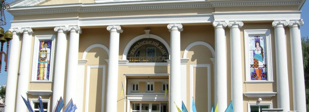 В Українському Домі покажуть виставку рушників колекціонерки з Тернополя