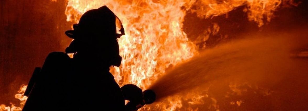 На Руській горіла квартира в багатоповерхівці