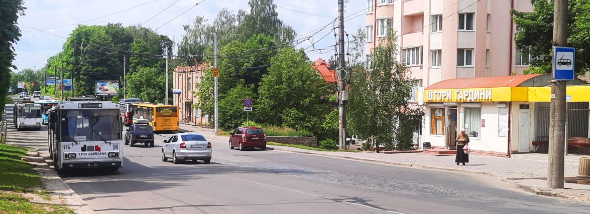 Прилетить ракета — хто відповідатиме за пасажирів? Як у Тернополі водії реагують на роботу під час тривог