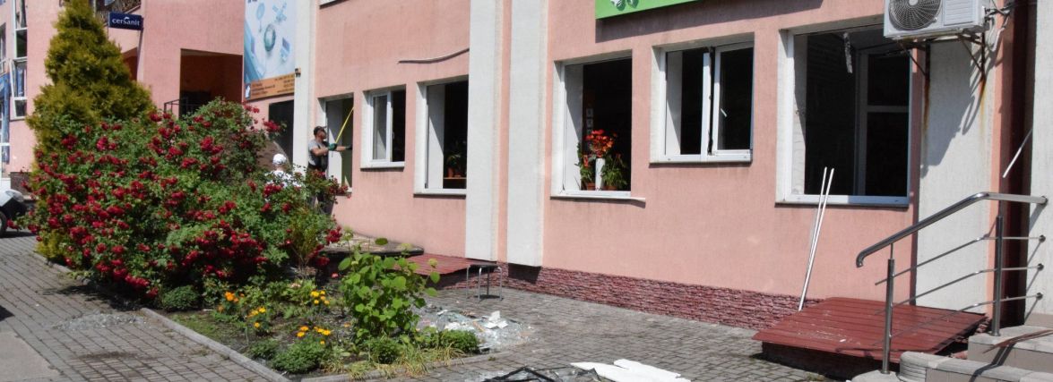 У Чорткові рахують збитки, спричинені ракетним ударом агресора