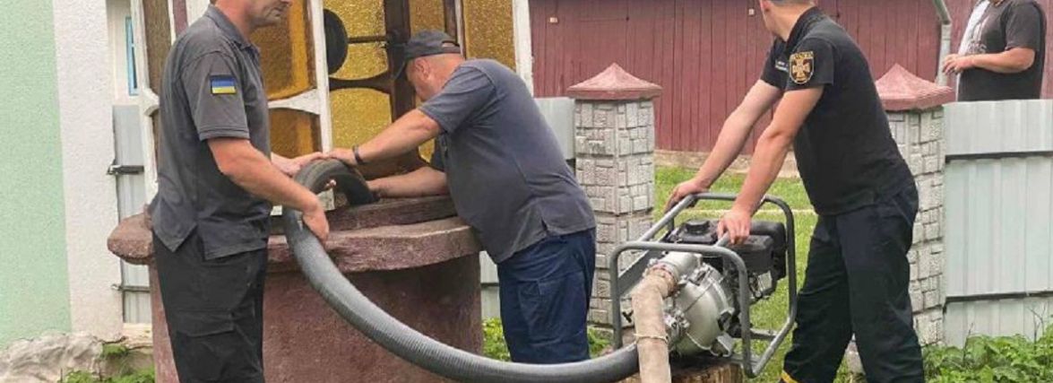 У селі на Тернопільщині дощі затопили криниці