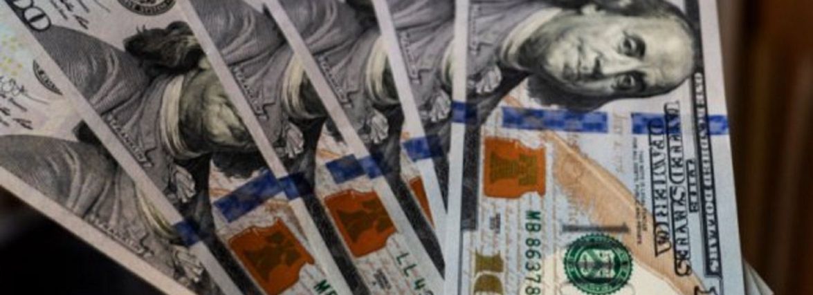 Щоб залагодити вину пропонував 500$: п'яний водій розбив своє авто та пошкодив транспорт поліцейських