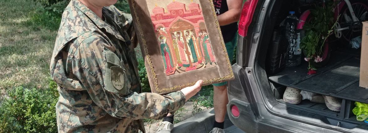 Вивозили з-під обстрілів. У Тернопіль доставили ікони із Лисичанська