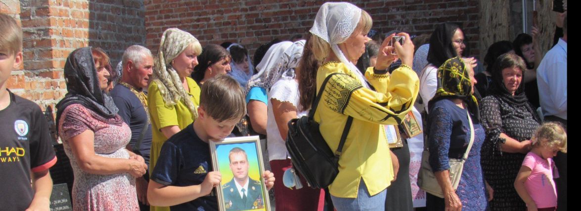 Родини загиблих Героїв війни відвідали єдину в Україні каплицю-пантеон Героїв АТО/ООС на Тернопільщині