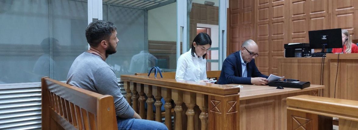 Що відомо про тих, хто торгував бронежилетами для військових, які везли із США?