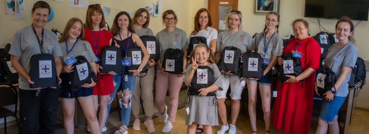 У Тернополі дарують шкільні портфелі та канцелярію: хто і як може отримати