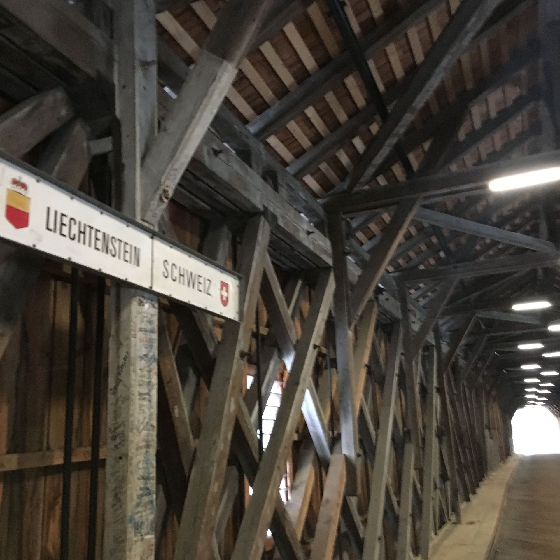 Кордон між Ліхтенштейном і Швейцарією