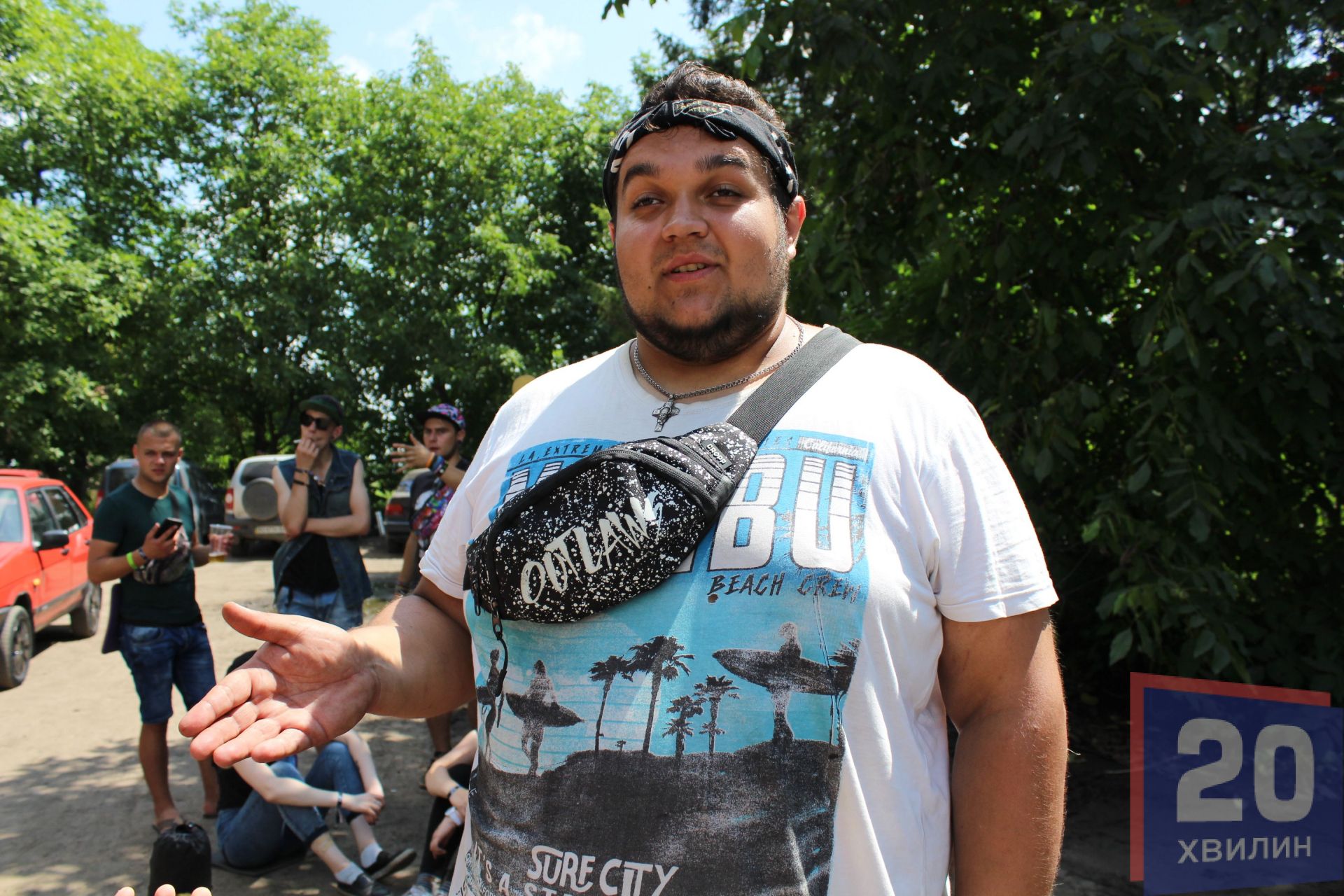 Любомир Шипяк приїхав зі Льовова, хлопець на фестивалі уже третій рік поспіль. Любомир не їздить на “Файне місто” заради музики, для нього головне атмосфера, яка панує на фестивалі.