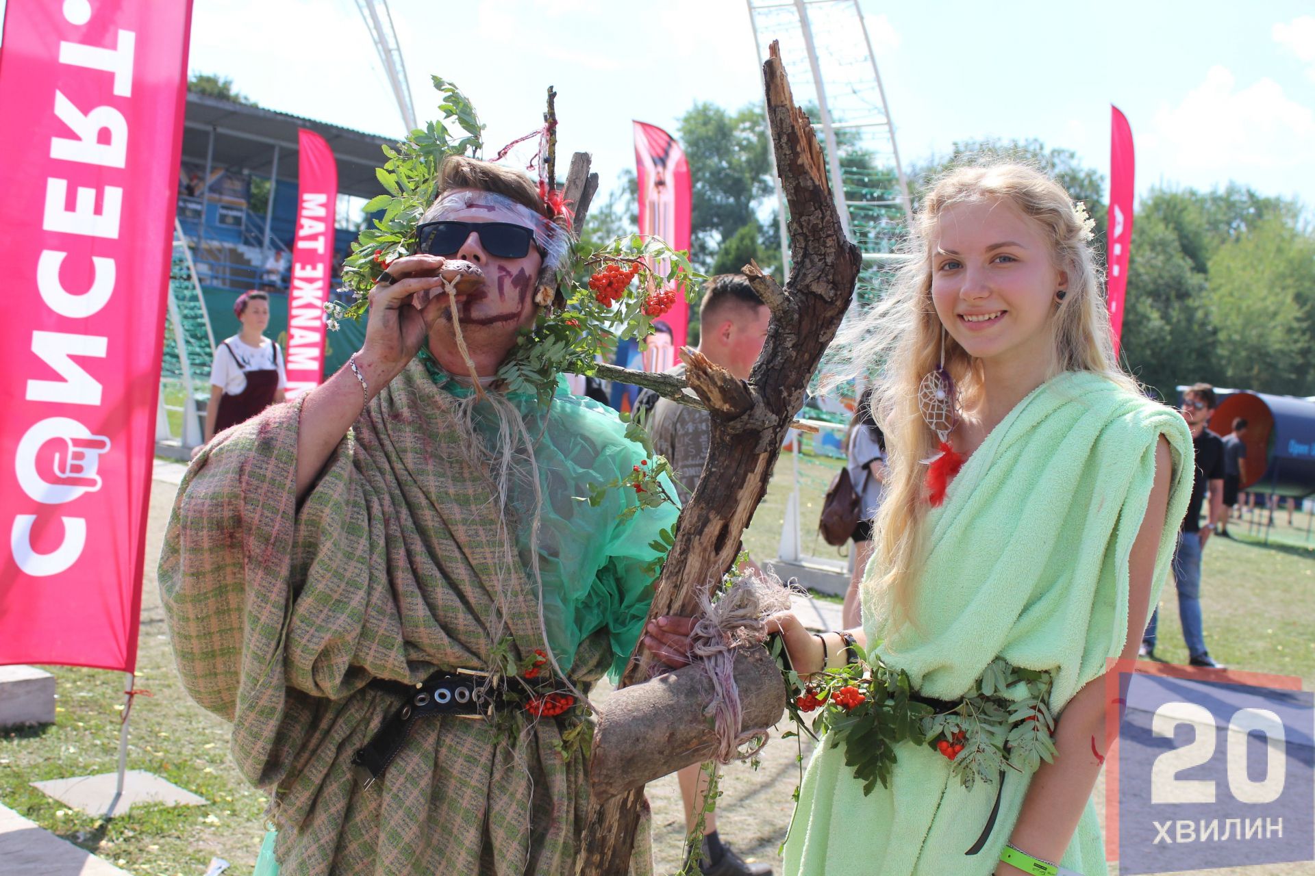 Серед фіналістів - Друїд та його Мавка. Руслан а Влада із Харкова обирали костюми, які відповідають їх настрою.
Ми хотіли щось з сенсом. Ближче до старовини,таке що несе якийсь сенс, - розповідає Руслан.