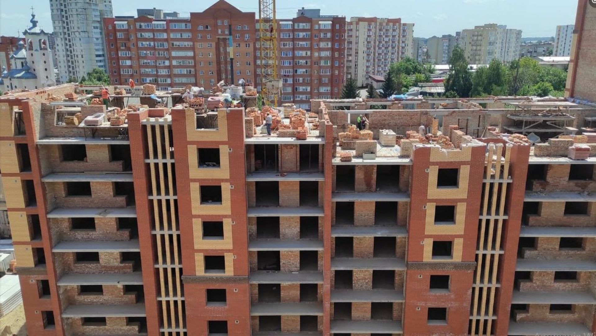 ЖК Лучаківського-Тролейбусна