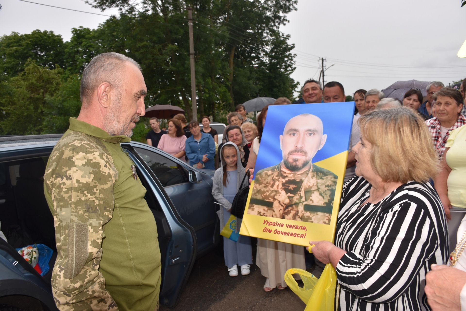 Бучацька громада зустріла звільненого з полону Михайла Барана