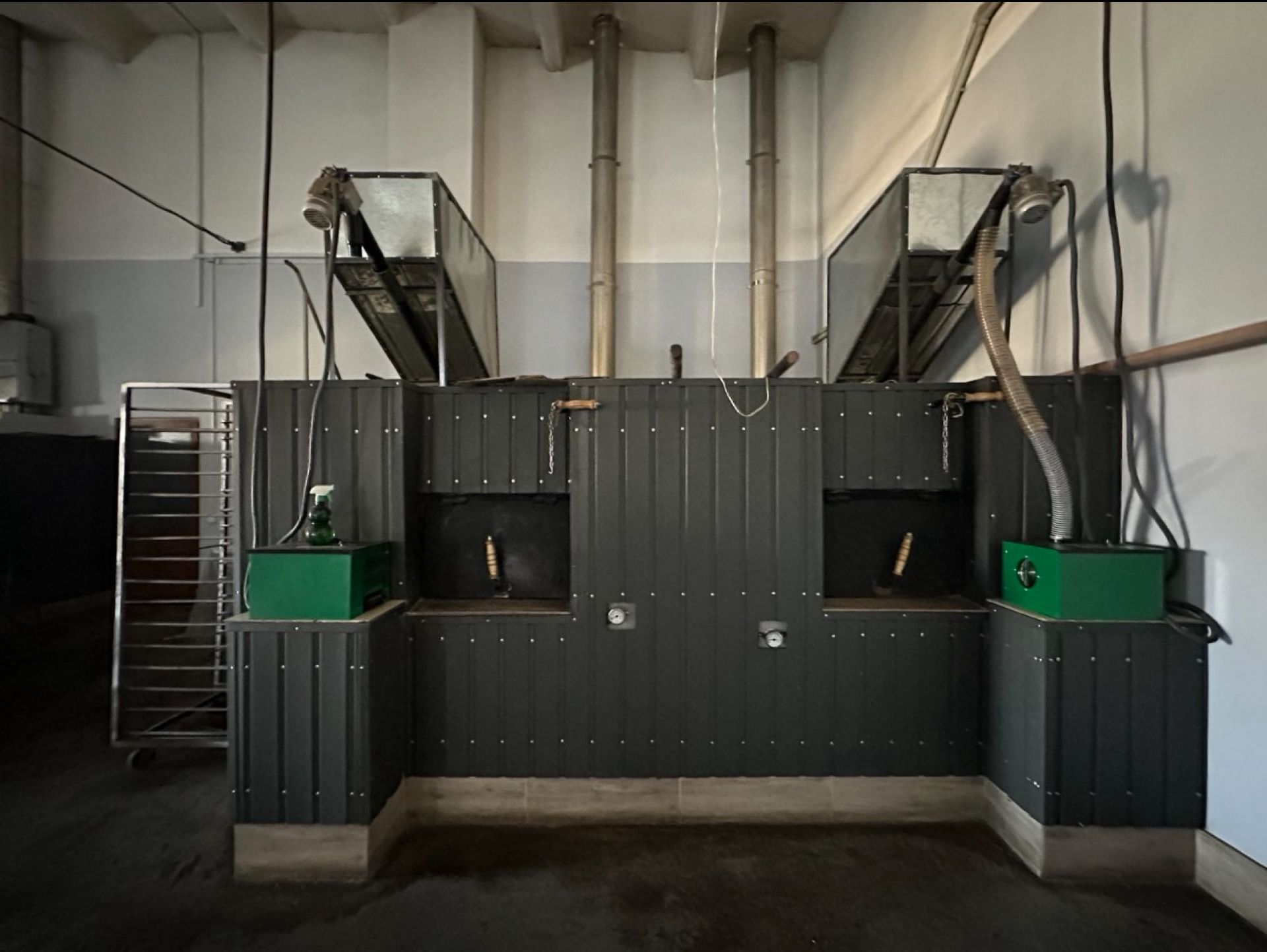 Продається приміщення хлібозаводу 1087 м². Все нове зроблено. Чекає на свого власника!