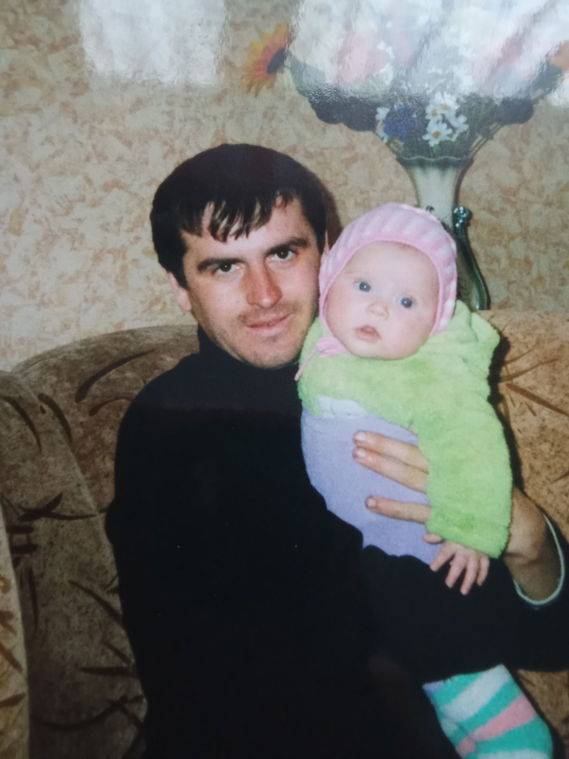 «Не плач, мамо. Я живий і вже вдома». З полону повернувся Володимир Колодій