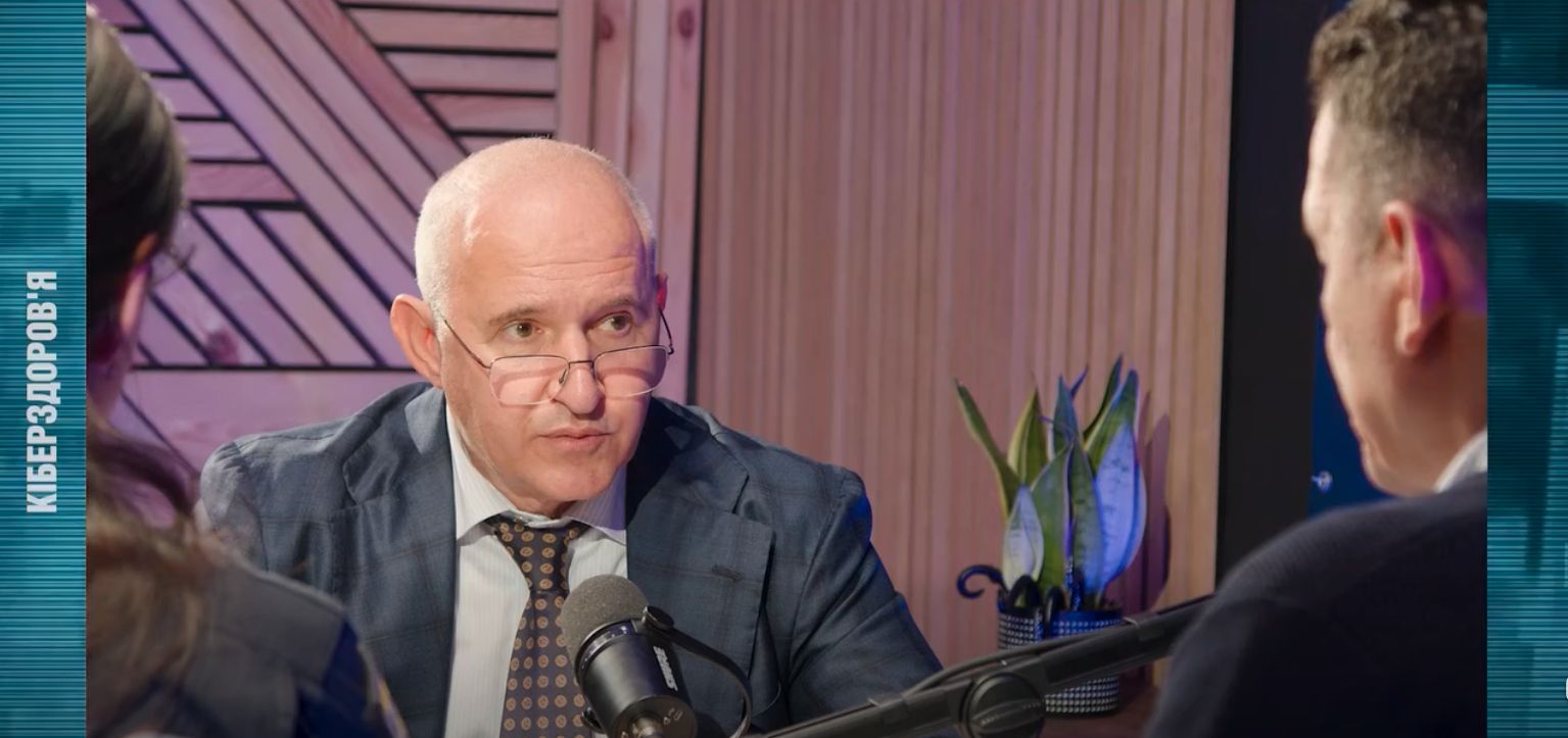 «Благодійний збір» від лікаря, який про це навіть не чув – дивіться подкаст про цю та інші шахрайські схеми у новому випуску подкасту «Кіберздоров’я»