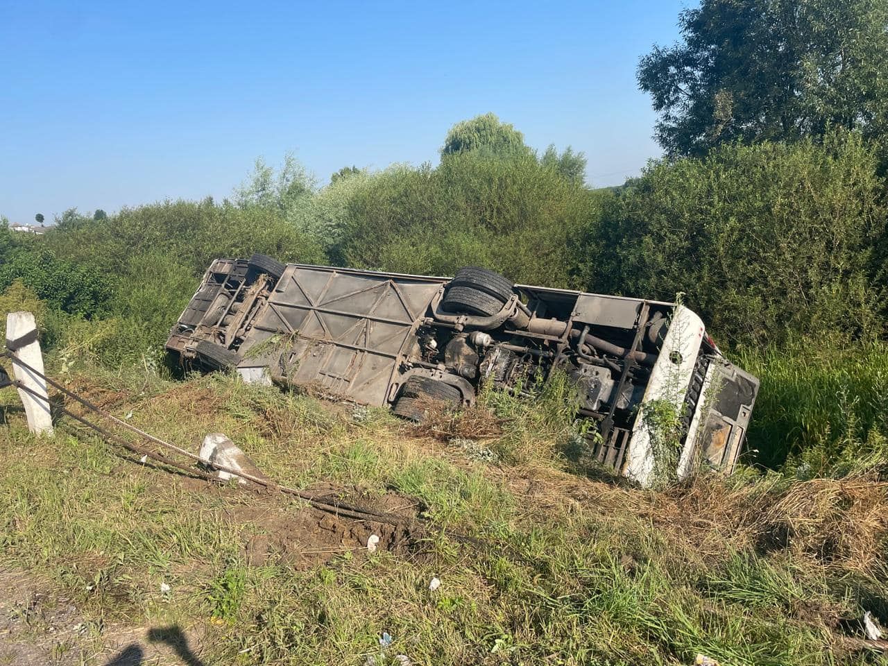 На Тернопільщині перекинувся автобус з паломниками, які їхали в