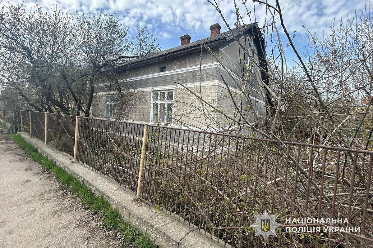 64-річного чоловіка і його сестру знайшли мертвими у їхньому будинку в Бережанах