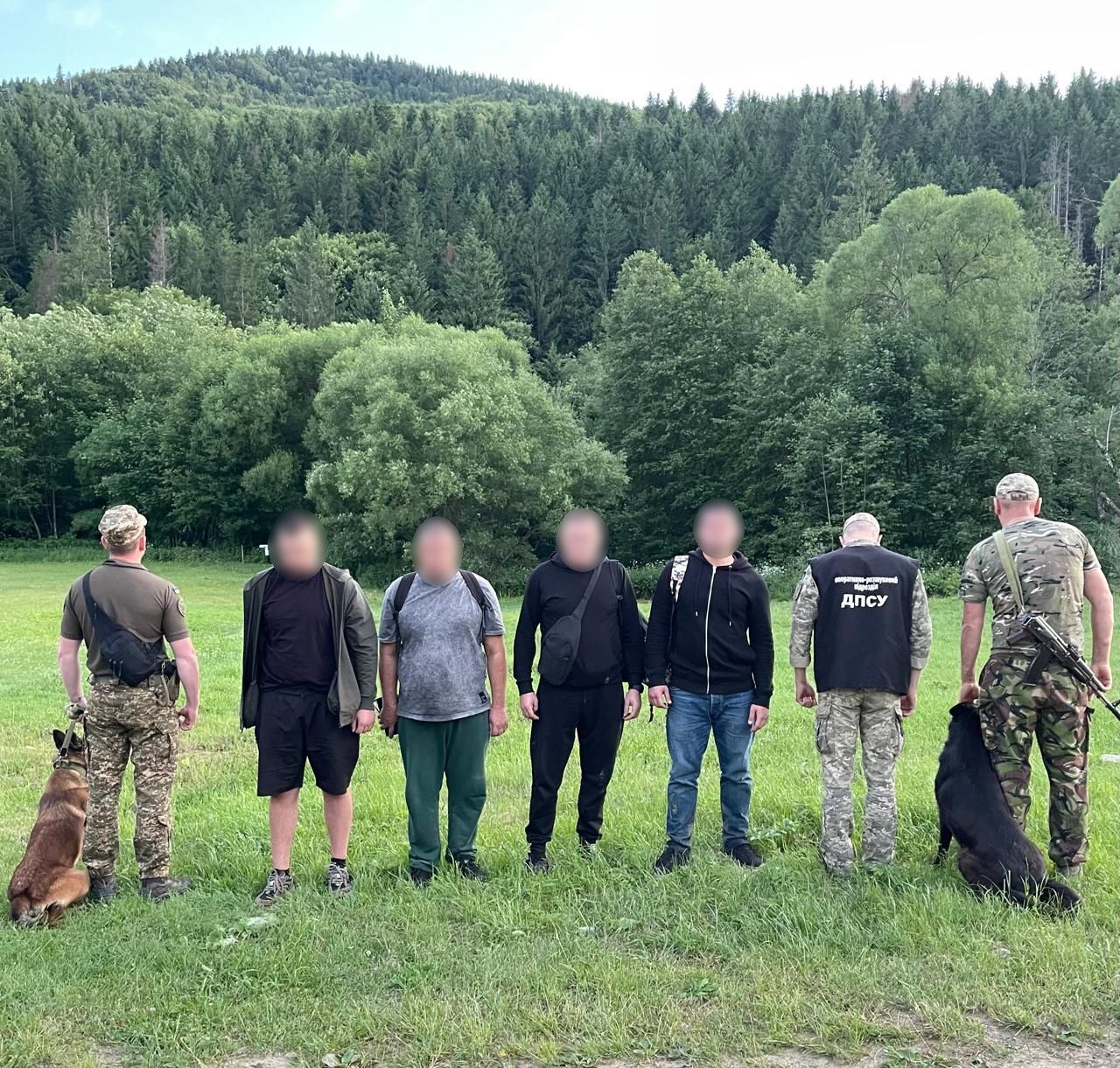 Планували втечу через гори: жителів Тернопільщини спіймали на кордоні з Румунією