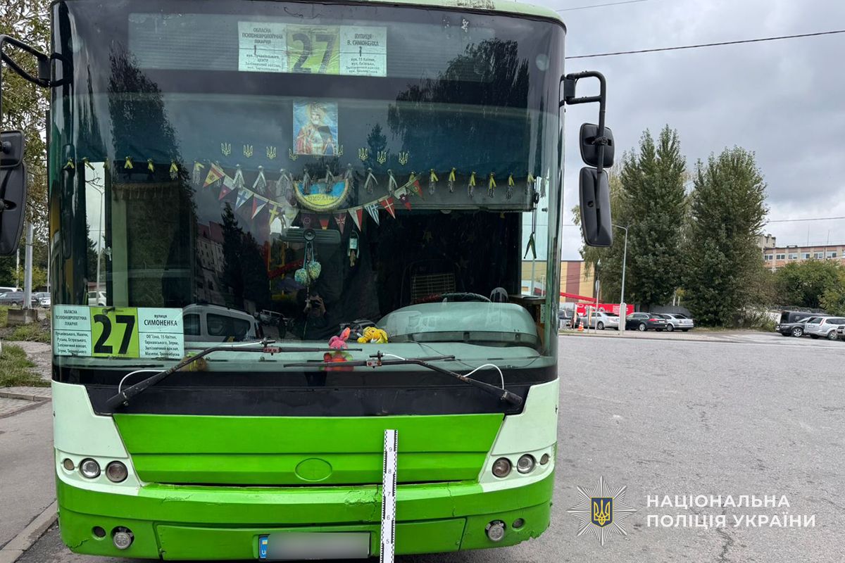 На Будного водій маршрутки збив двох жінок