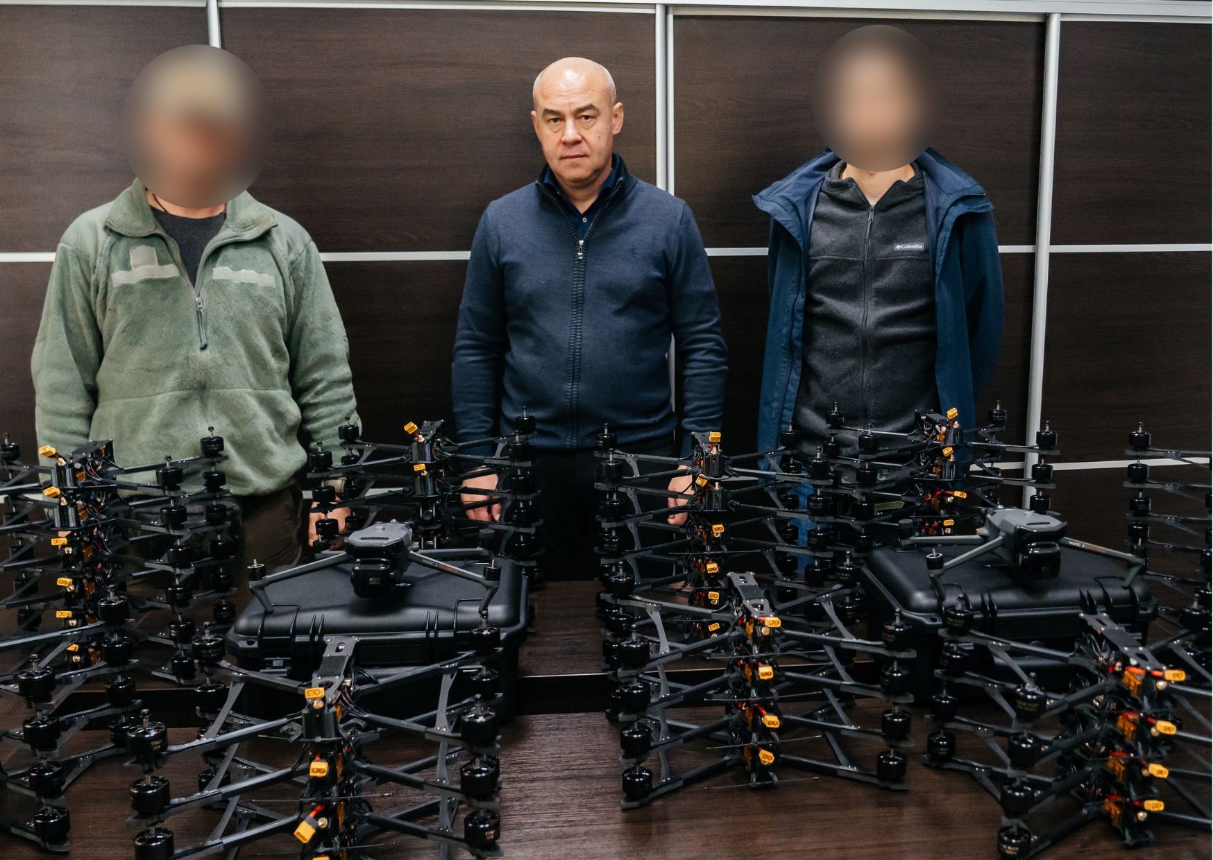 Тернопіль для ЗСУ: 52 безпілотники для бійців 6-го окремого полку рейнджерів ЗСУ (пресслужба Тернопільської міської ради)