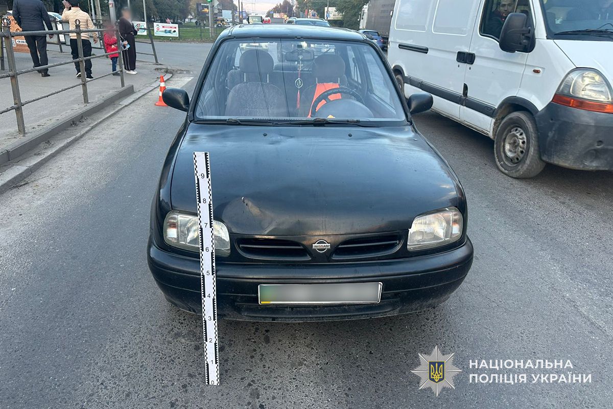 Під колеса авто на переході протрапила 12-річна тернополянка