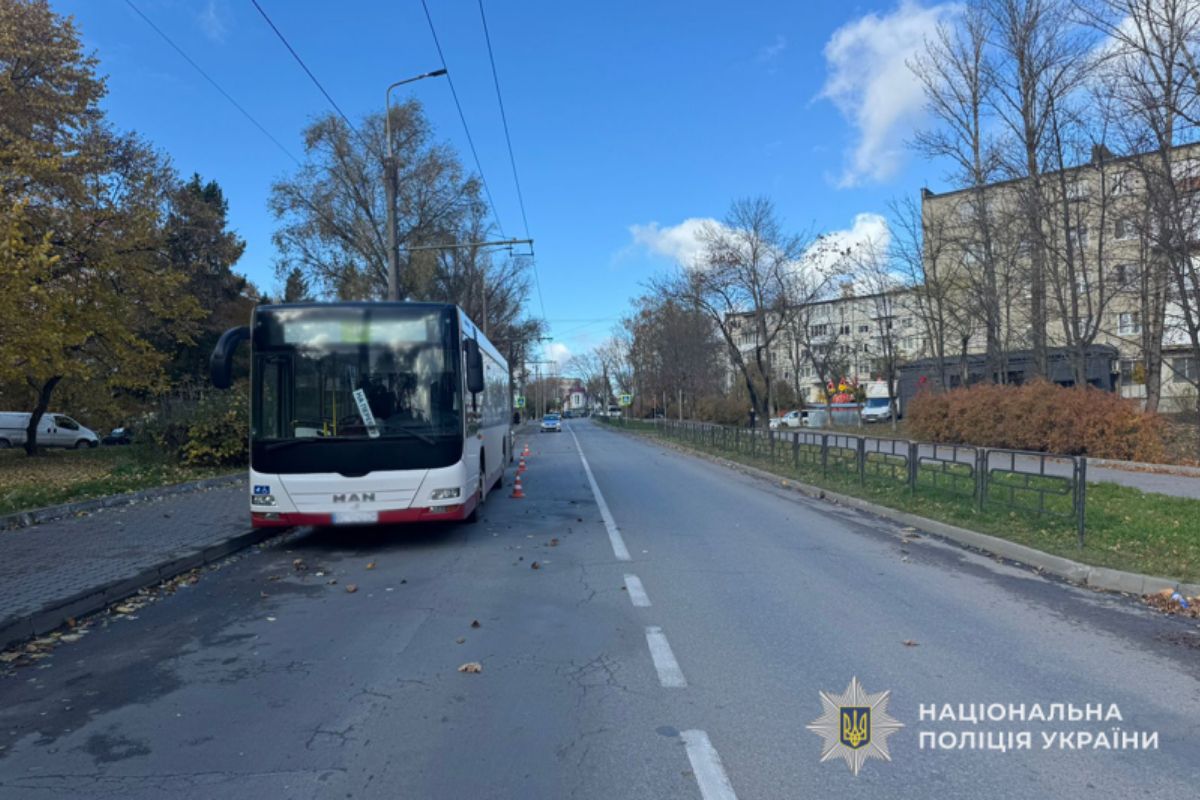 Тернополянка травмувалась у маршрутці: розшукують водія, який вчинив аварійну ситуацію