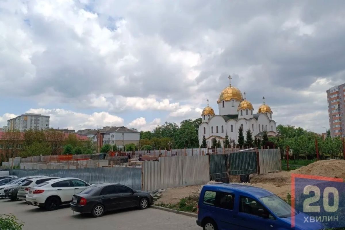 Як земля, виділена церкві на Київській, опинилася у забудовника