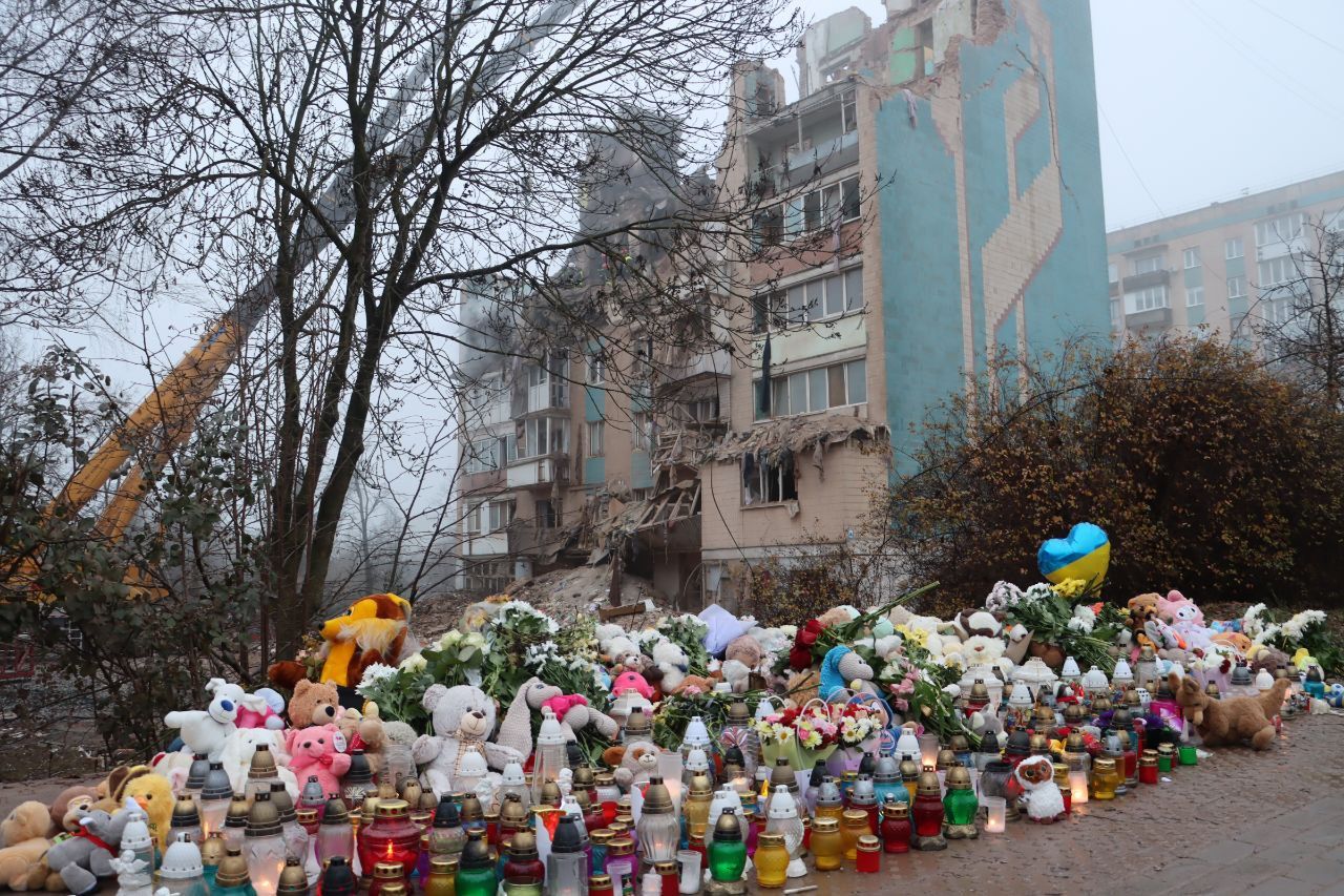 Біля будинків на Стуса та 15 Квітня, де загинули люди, встановлять пам'ятні хрести