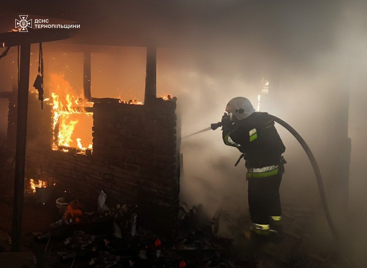 У Зборівській громаді вночі горіла будівля