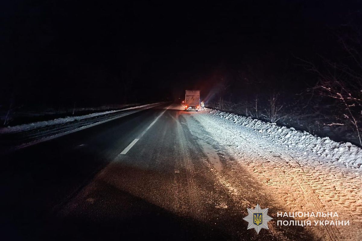 У Тернопільському районі водій мікроавтобуса збив жінку