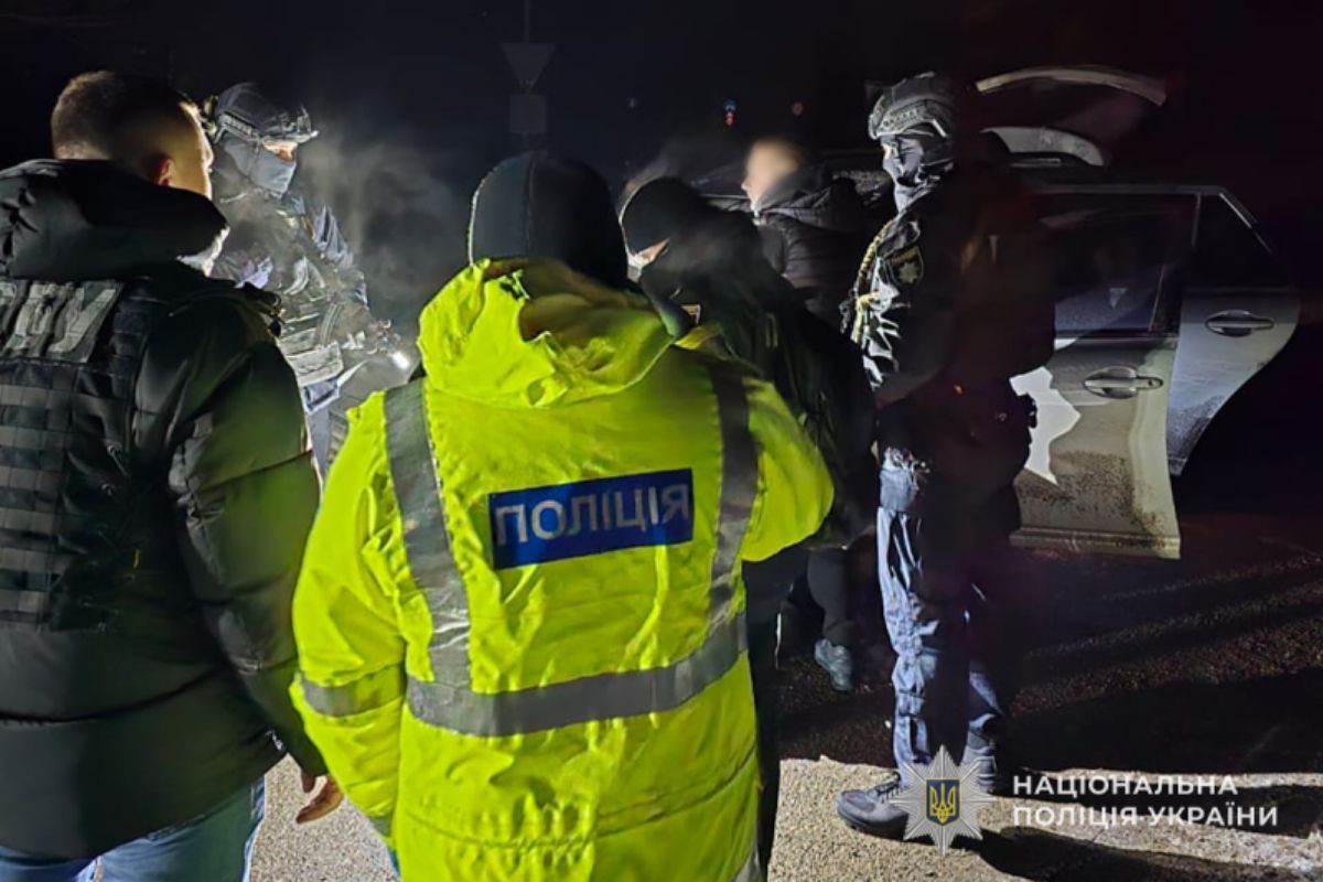 14 тисяч доларів за втечу за кордон: на Чортківщині викрили організатора незаконного переправлення