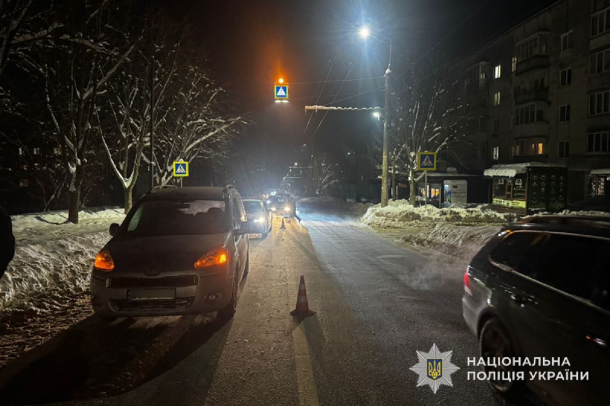 На  Peugeot наїхав на пішохода