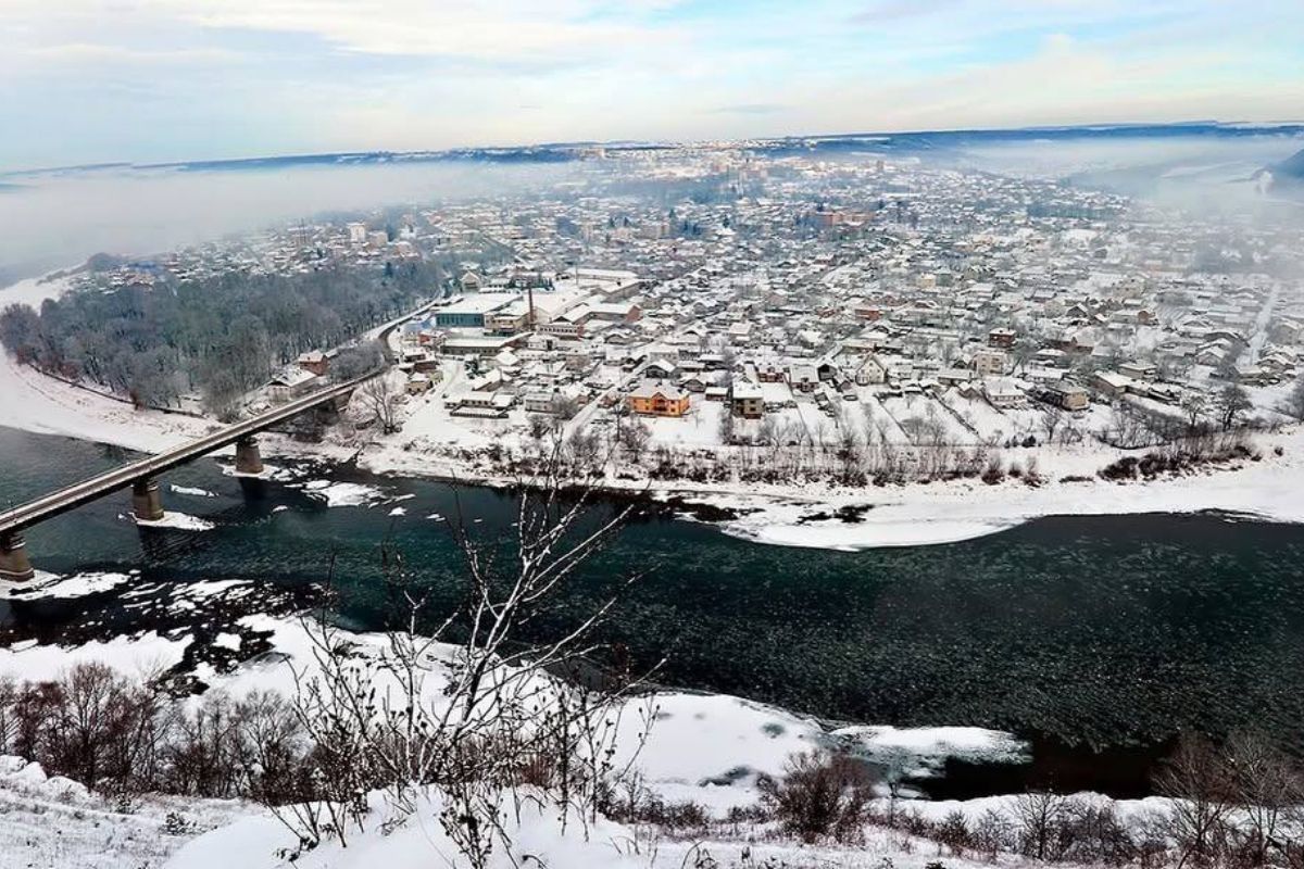 Прокуратура у суді захищатиме Заліщики від неконтрольованої забудови