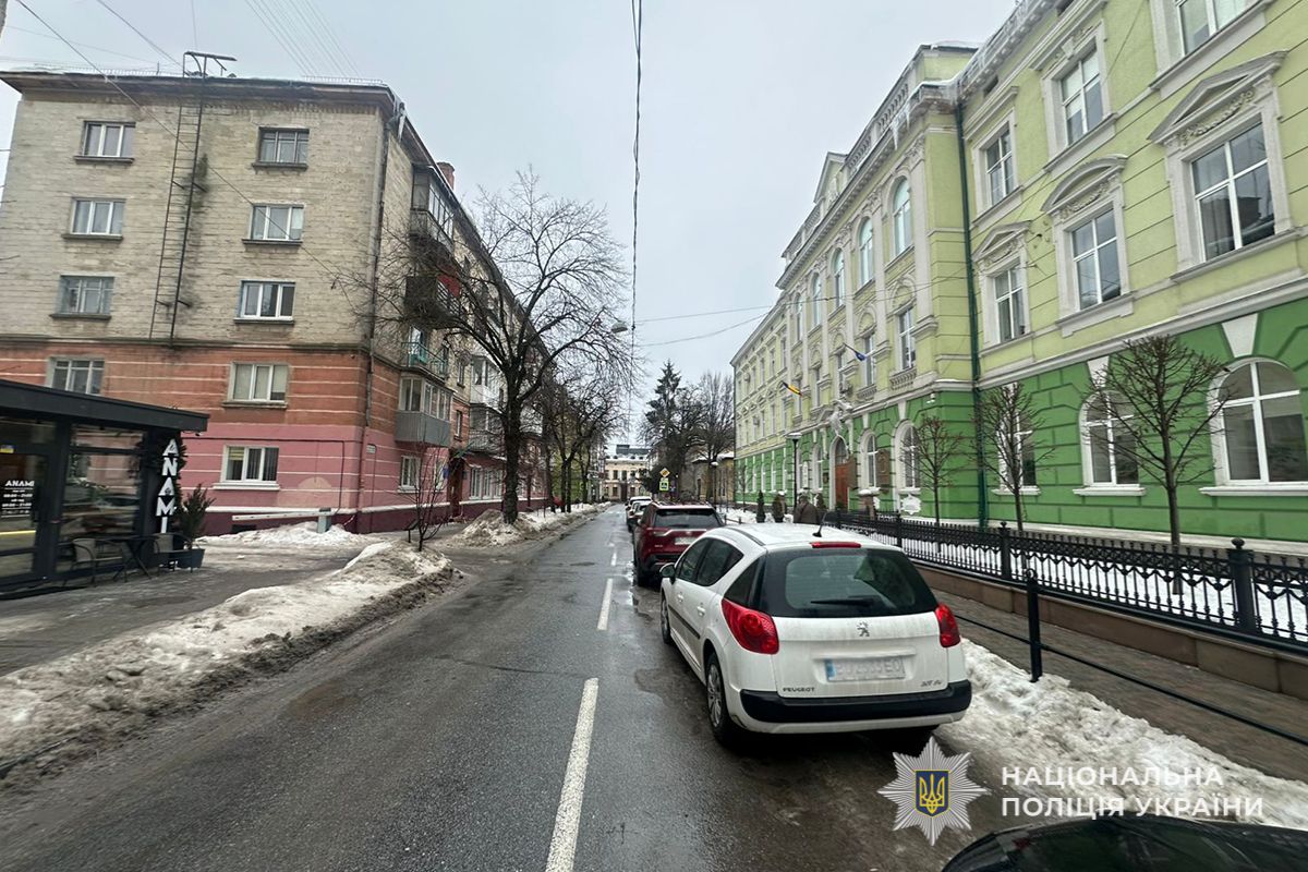 У центрі Тернополя водій таксі травмував 15-річну пасажирку та залишив місце аварії
