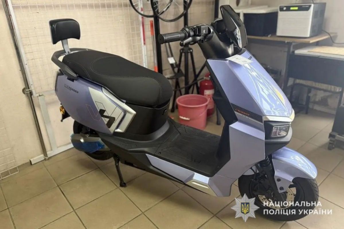 Тернополянин продав орендований скутер. Тепер відповідатиме за шахрайство