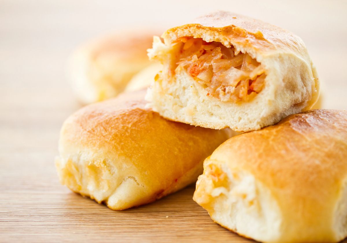 Як приготувати пісні пиріжки: два прості рецепти