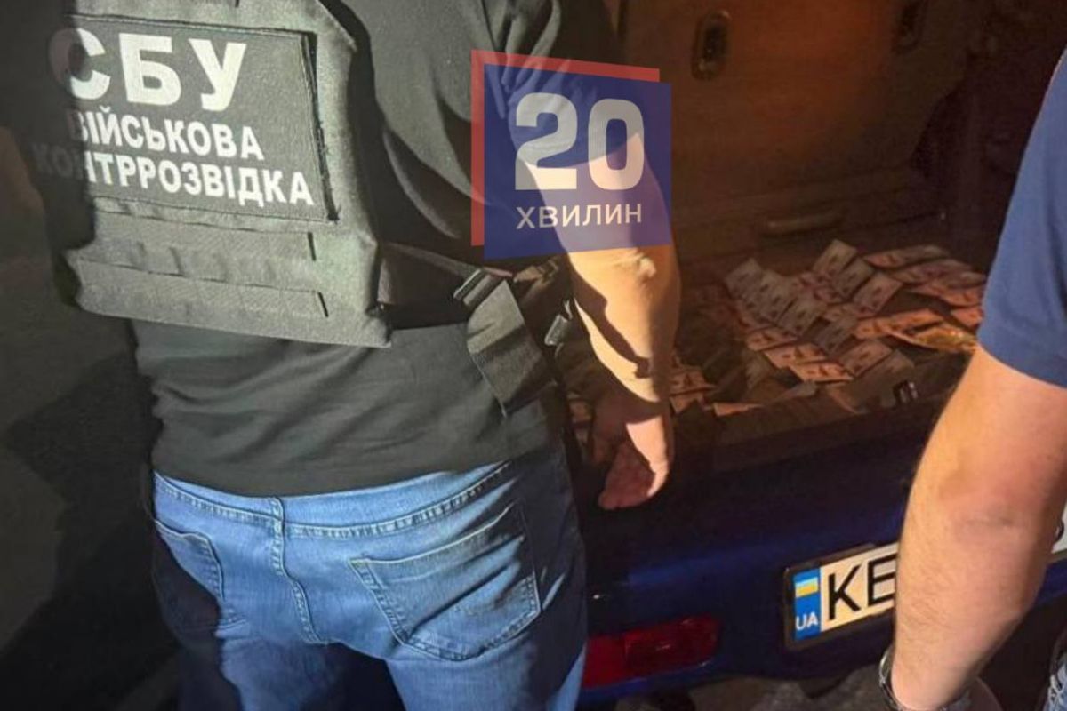 Біля «Маяка» у Тернополі проводять обшуки