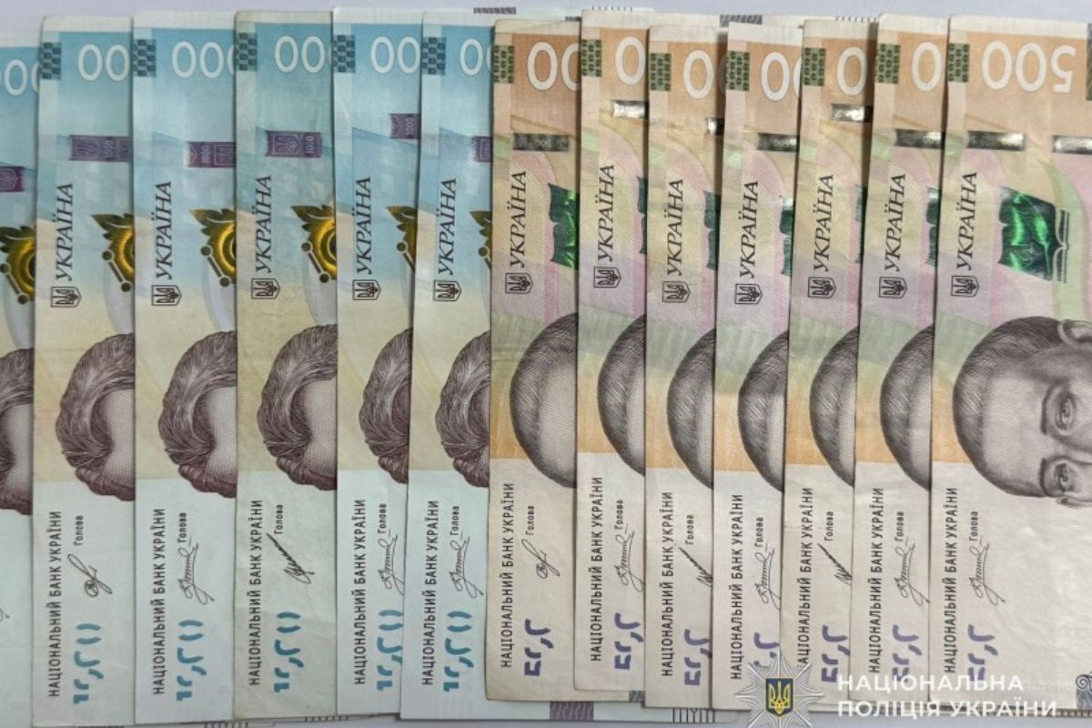 Зникла пенсія і з'явився кредит на 70 000 гривень — тернополянка підозрює сина