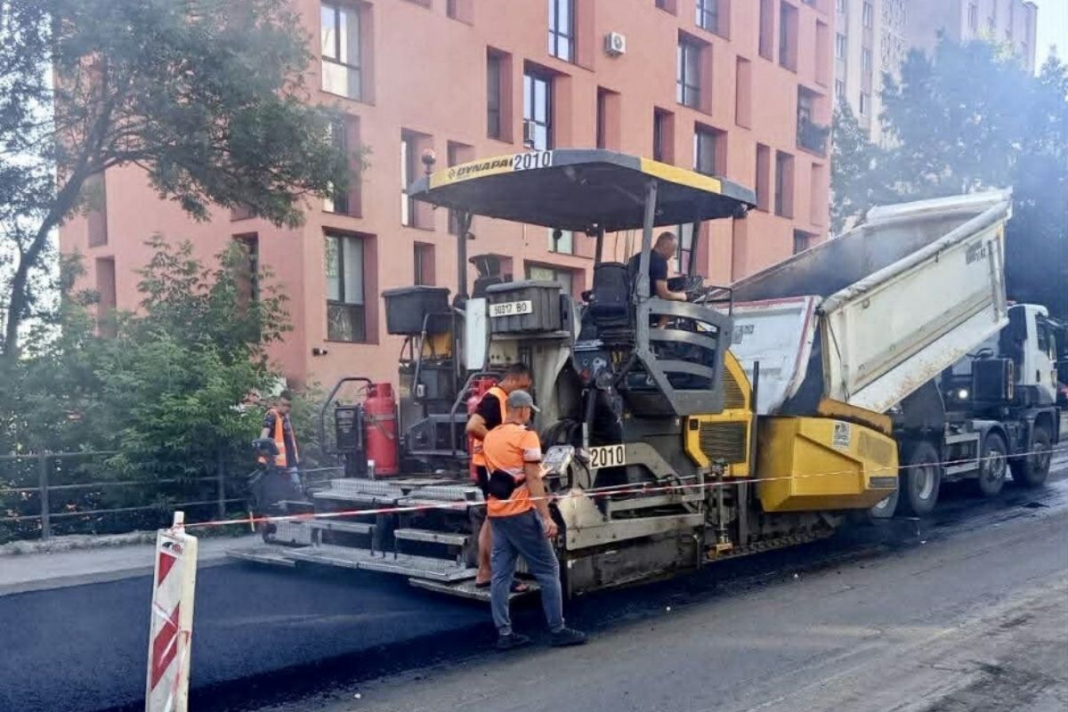 На Львівській частково перекрили рух транспорту