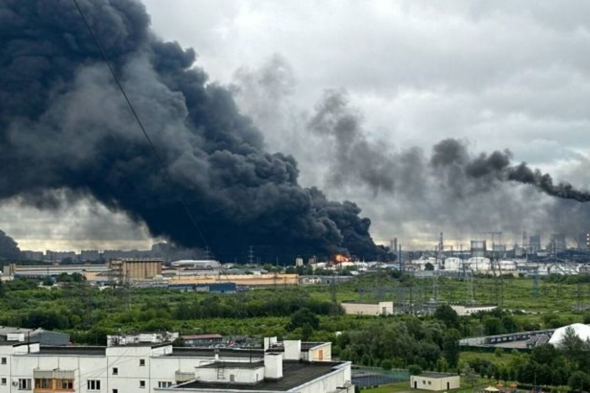 Москва горить: українські військові застосовують «далекобійні санкції» для рф
