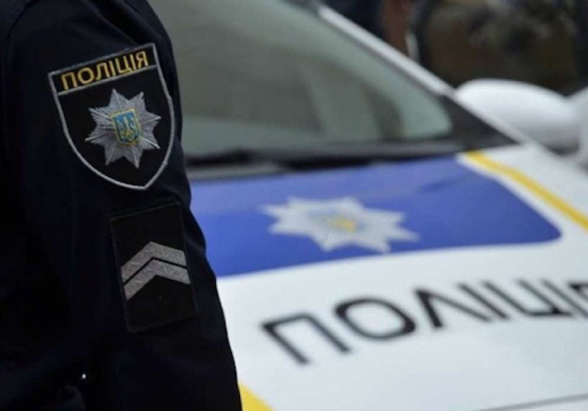 Бабуся привезла дворічного онука до Тернополя і залишила в під’їзді будинку