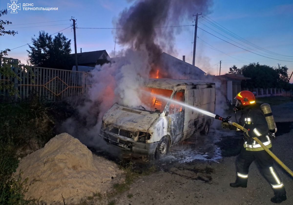 У Тернопільському районі згорів автомобіль
