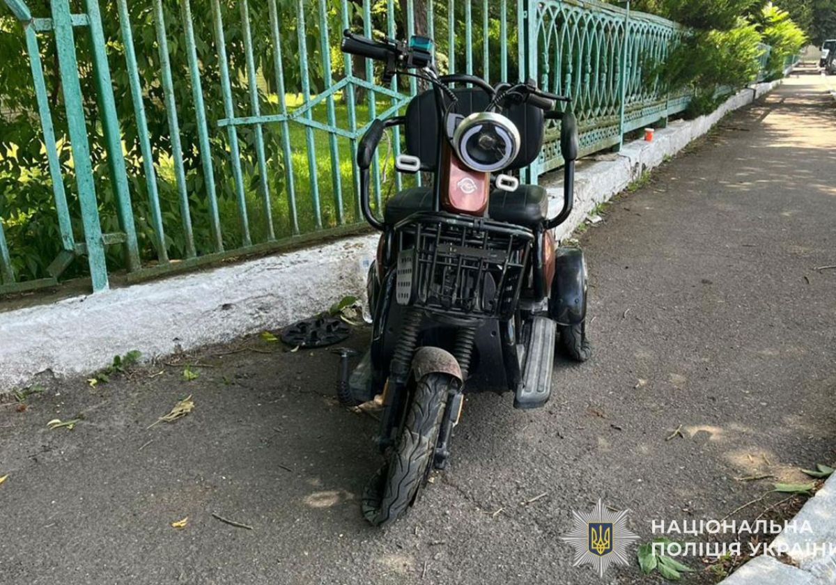 У Заліщиках хлопчик отримав тяжкі травми внаслідок падіння з електроскутера
