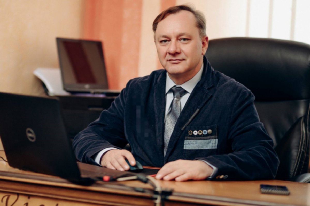 Руслан Заброцький знову став директором Тернопільської школи №18