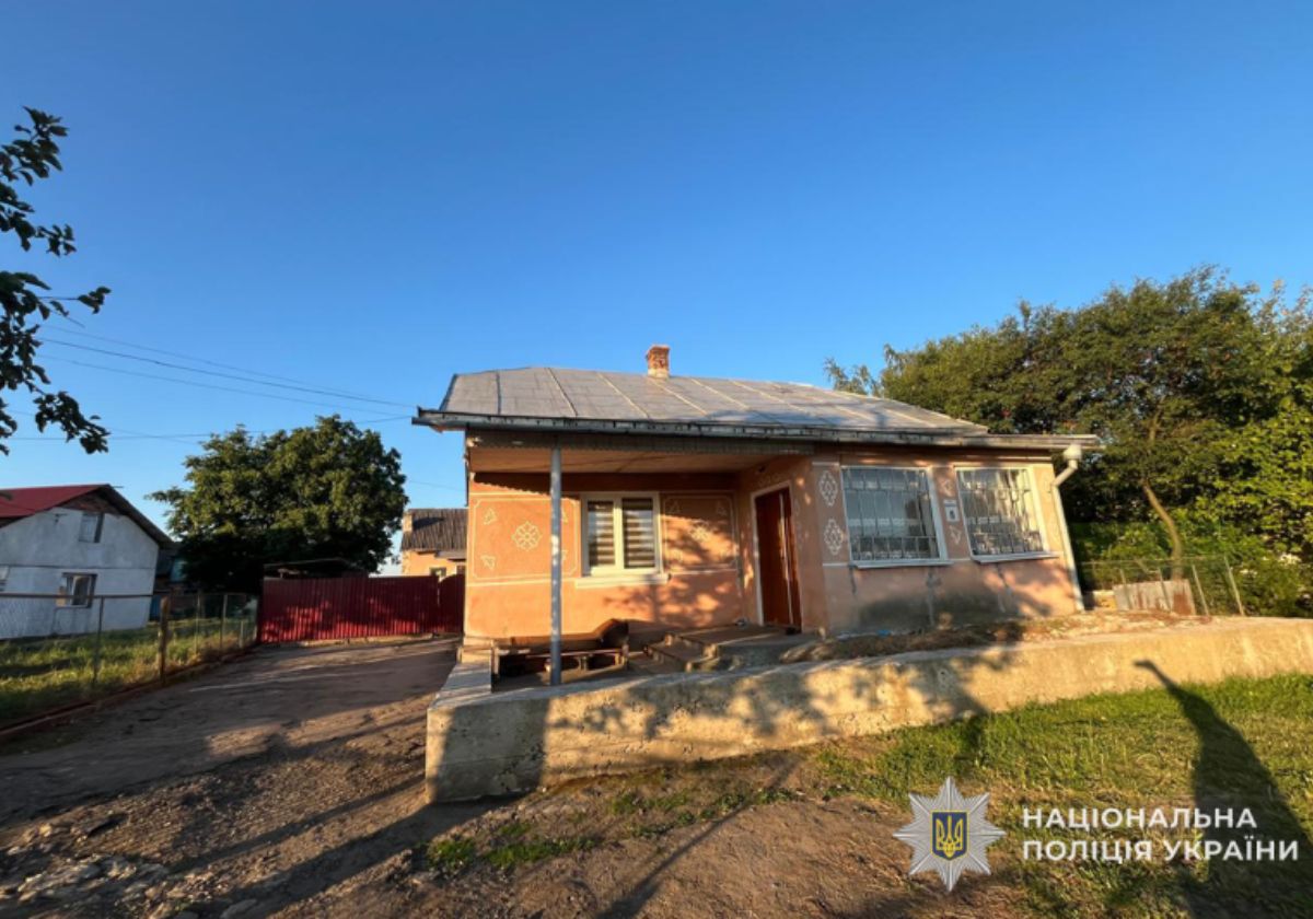 Смерть 87-річної жінки на Козівщині: поліція підозрює в злочині її 32-річного онука