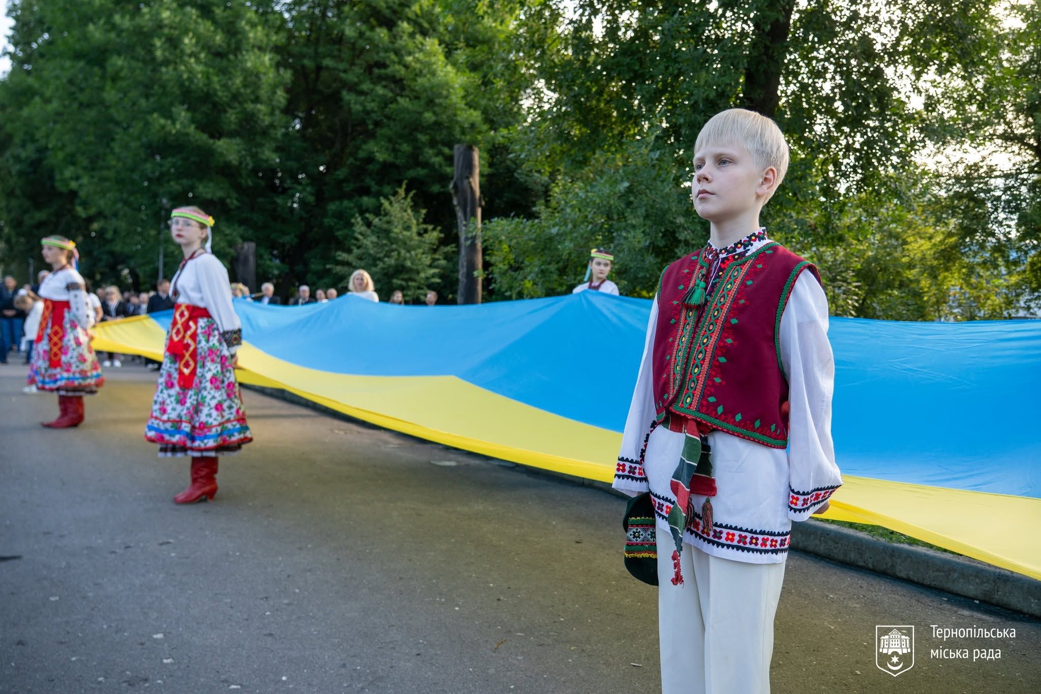 Україна відзначає 35 років Незалежності