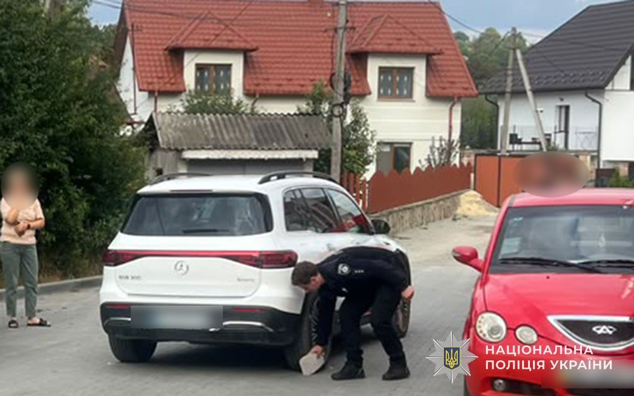 У Теребовлі водійка «Мерседеса» наїхала на 42-річну жінку