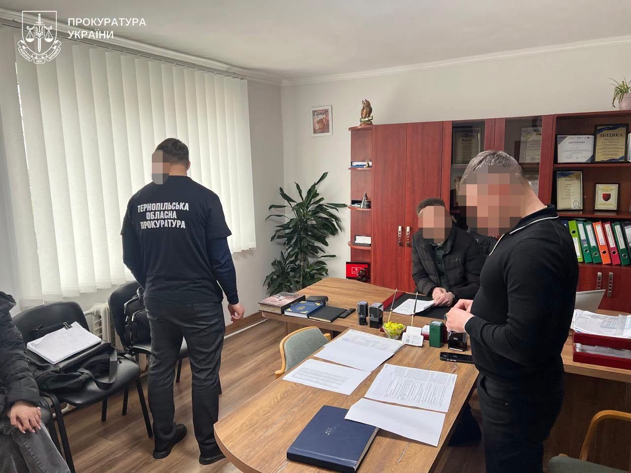 За фальшиві діагнози для відстрочки 16 чоловікам на Тернопільщині судитимуть директора лікарні