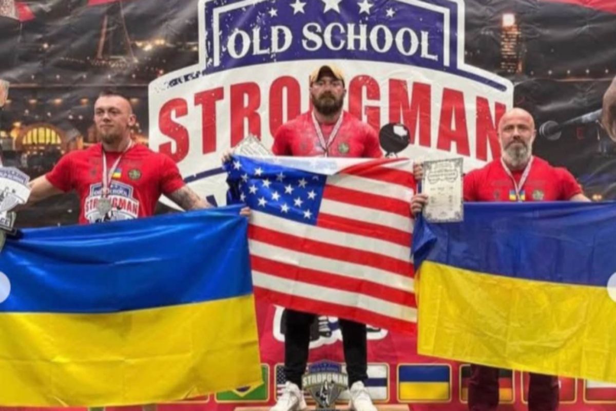 Тернополянин Євген Фречка підняв 665 кг і став призером чемпіонату світу