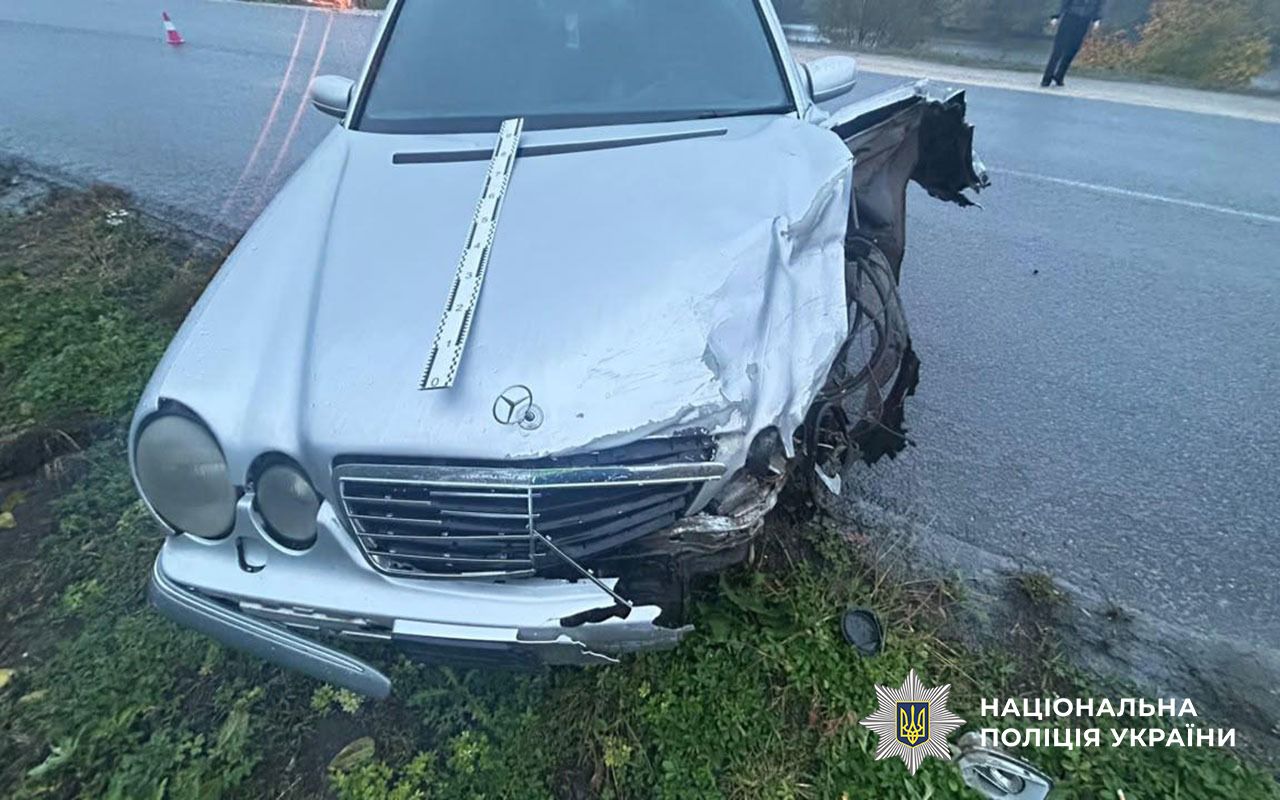 У Вишнівці 17-річний мотоцикліс потрапив під колеса авто